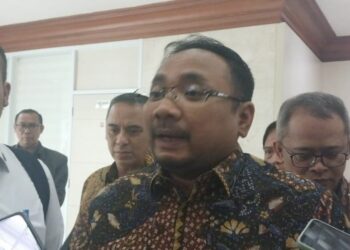 Yaqut Cholil Qoumas atau Gus Yaqut saat ditemui di Gedung DPR, Senayan, Jakarta, Senin (2/10/2023).(KOMPAS.com/Regi Pratasyah)